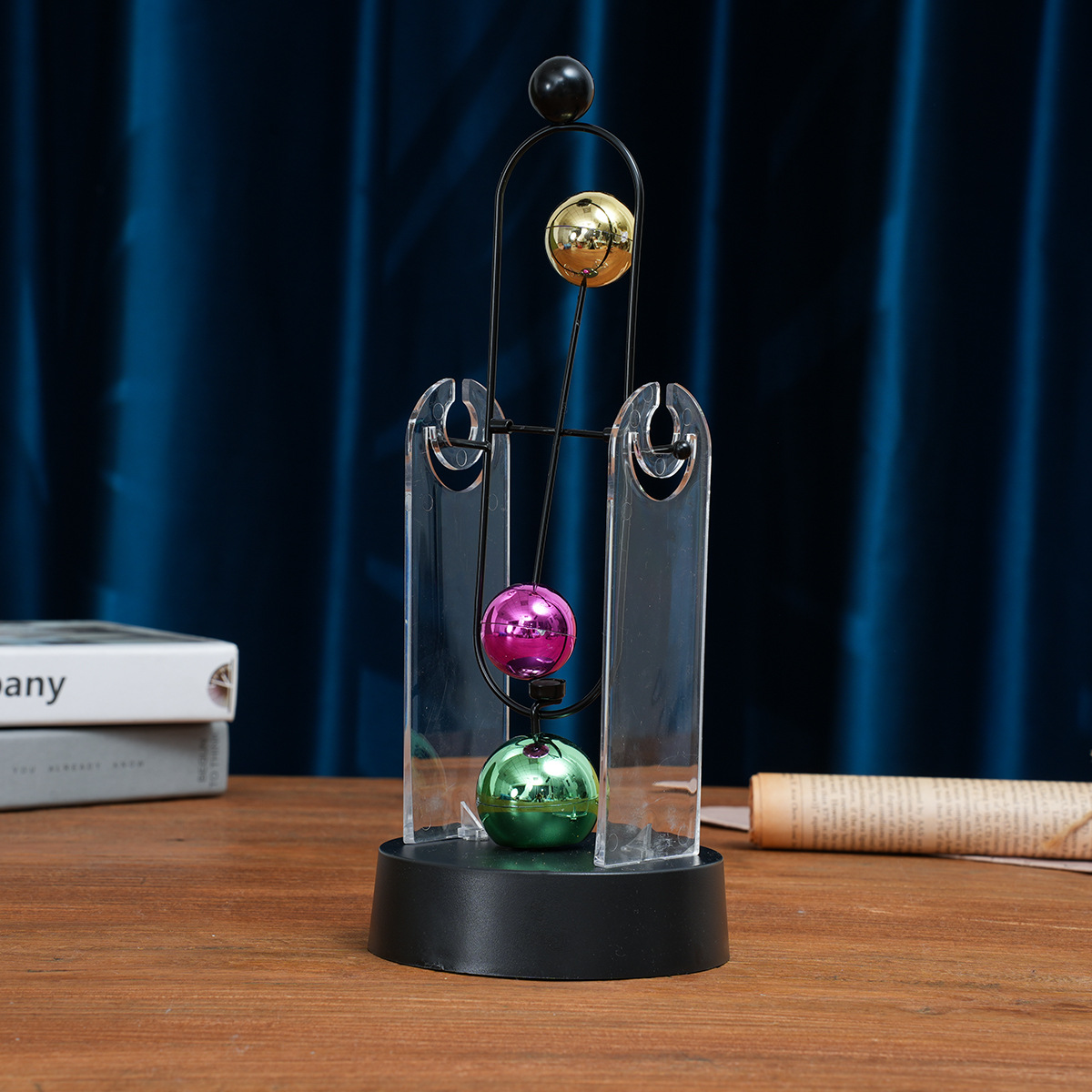 Wahadło Newtona Perpetual Moti – Newton Cradle Large recenzja i cena